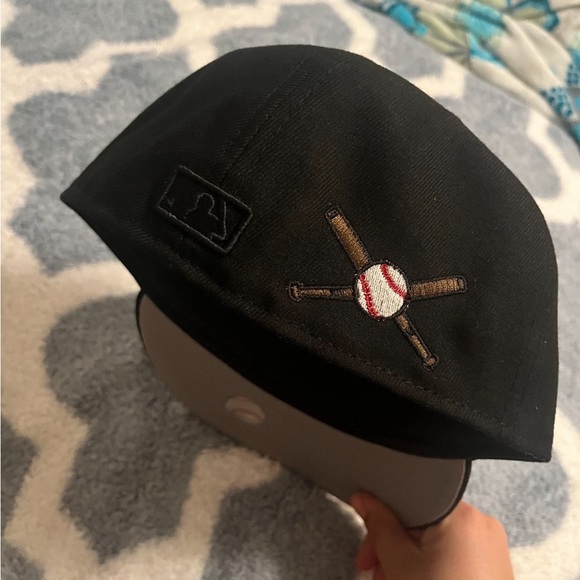 baseball cap - Picture 3 of 4